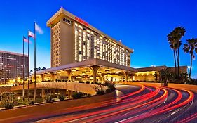 Los Angeles Airport Marriott West Century Boulevard Los Angeles Ca 4*